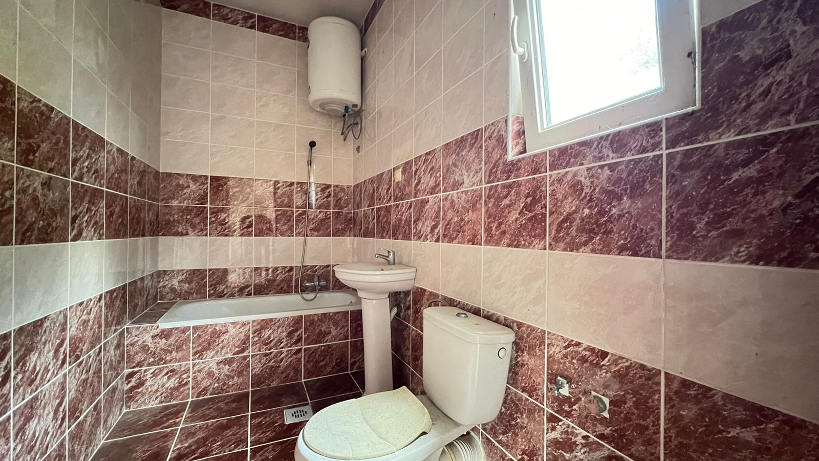 Image of House - 2 Bedrooms - 1 Bathrooms for Sale in Herceg-Novi-Sutorina-Montenegro, Image 13